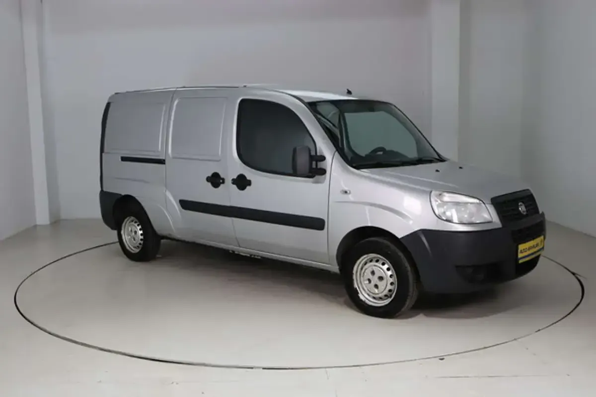 Brugt Fiat Doblò 75 HK (55 kW) 2009 Sølv MPV