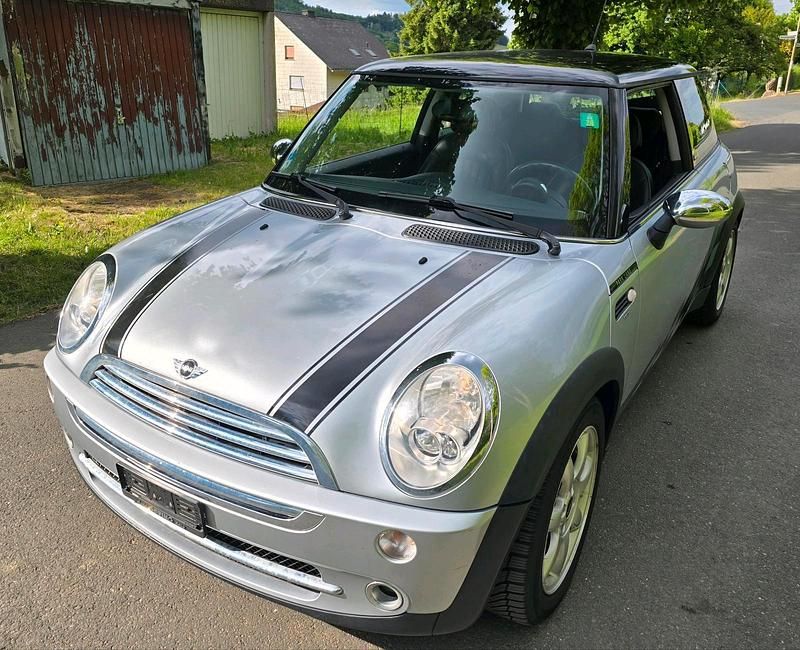 Silber Gebraucht 2006 Mini ONE Kleinwagen | 1.500 € (Superpreis) - Bild 1/4