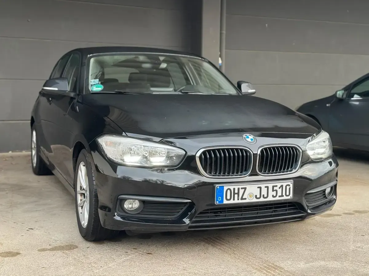 Gebraucht BMW 116 116 PS (85 kW) 2016 Schwarz Kleinwagen