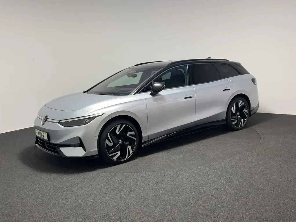 Neu VW ID.7 Pro 210 kW (286 PS) 2026 Silber Kombi