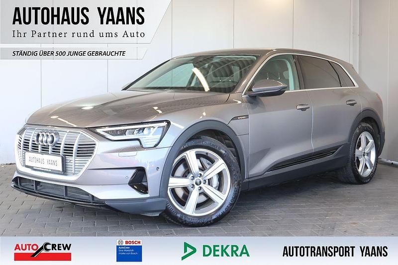 Grau Gebraucht 2021 Audi e-tron Sport SUV | 24.689 € (Superpreis) - Bild 1/4