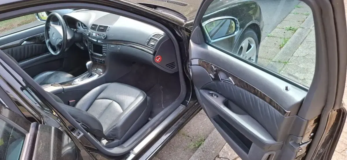 Gebraucht Mercedes E500 Avantgarde 306 PS (225 kW) 2005 Kombi