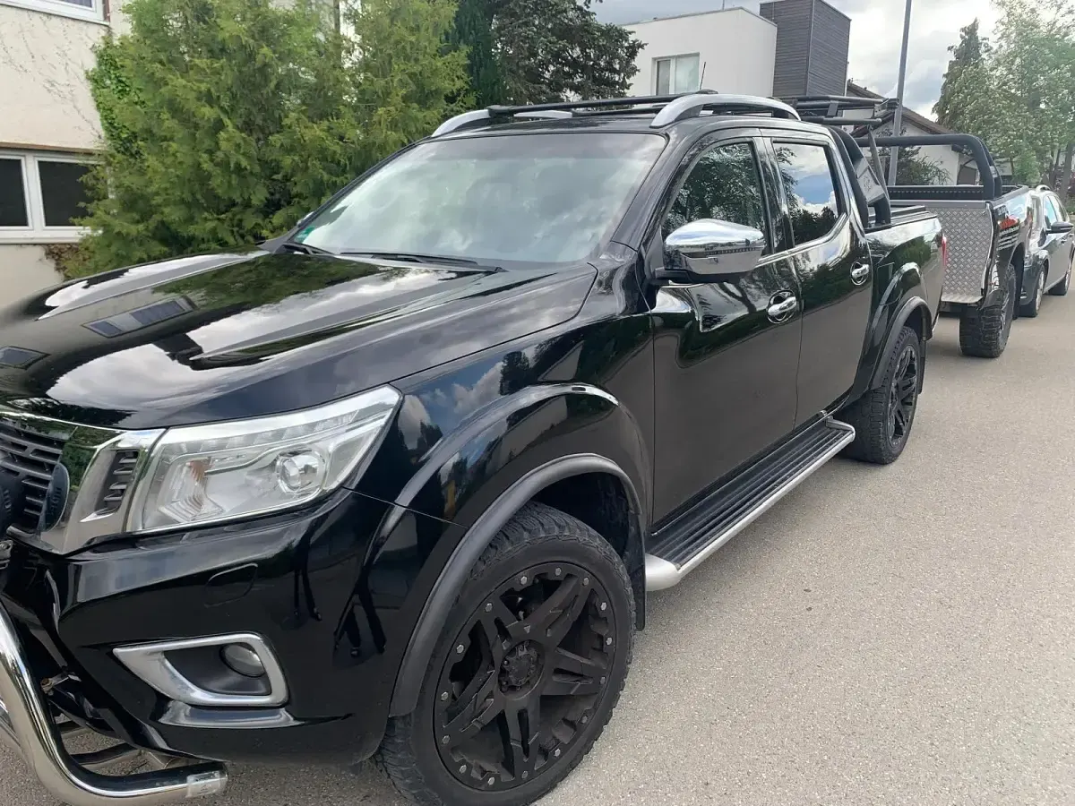 Gebraucht Nissan Navara 190 PS (139 kW) 2018 Schwarz Pickup