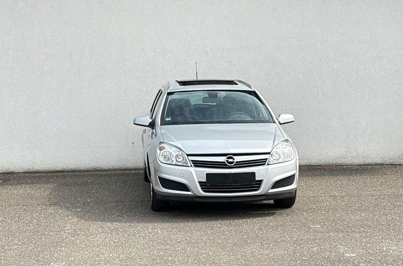 Gebraucht Opel Astra 90 PS (66 kW) 2007 Silber Kombi