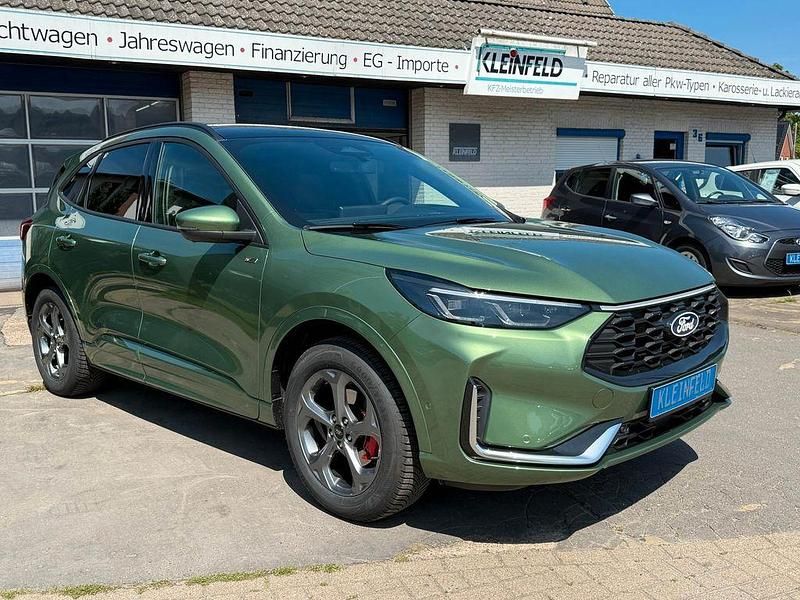 Bursting green metallic Neu 2025 Ford Kuga ST-Line X SUV | 40.480 € (Fairer Preis) - Bild 1/4