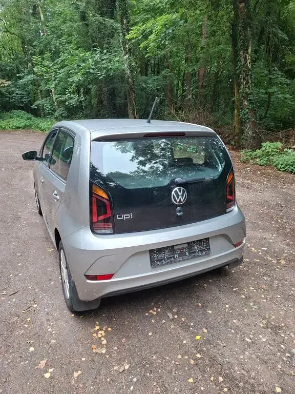 Gebraucht VW up! 65 PS (47 kW) 2021 Silber Kleinwagen