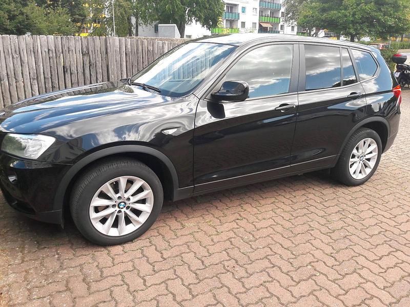 Schwarz Gebraucht 2012 BMW X3 SUV | 12.000 € (Guter Preis) - Bild 1/4