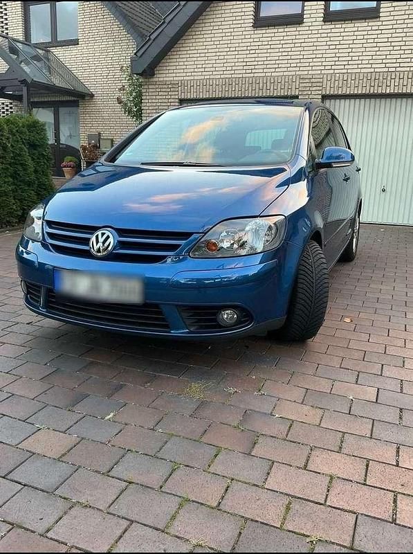 Gebraucht 2007 VW Golf Plus Cross Comfortline Van / Kleinbus | 11.900 € - Bild 1/4