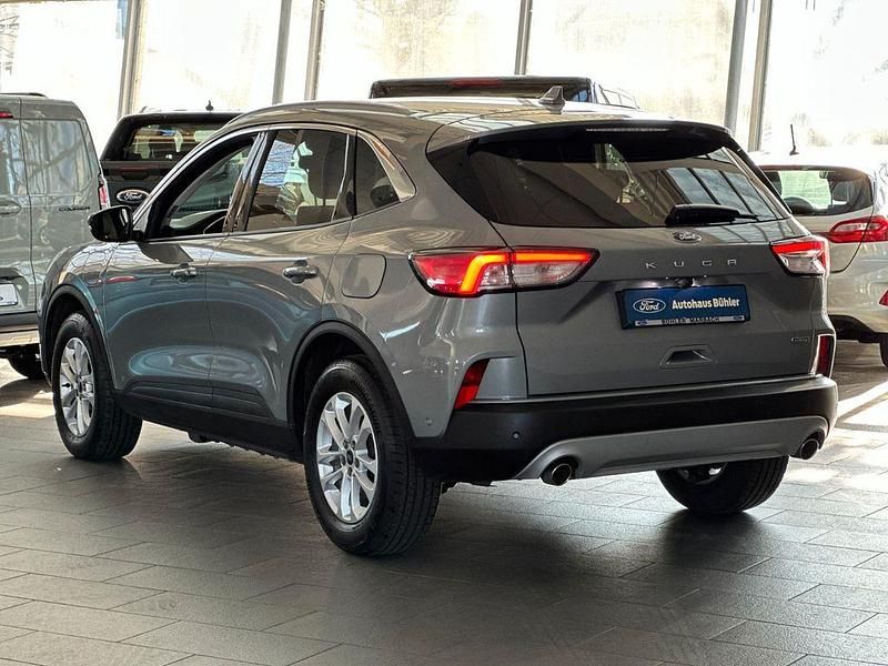 Gebraucht Ford Kuga Titanium 152 PS (111 kW) 2024 Silber SUV