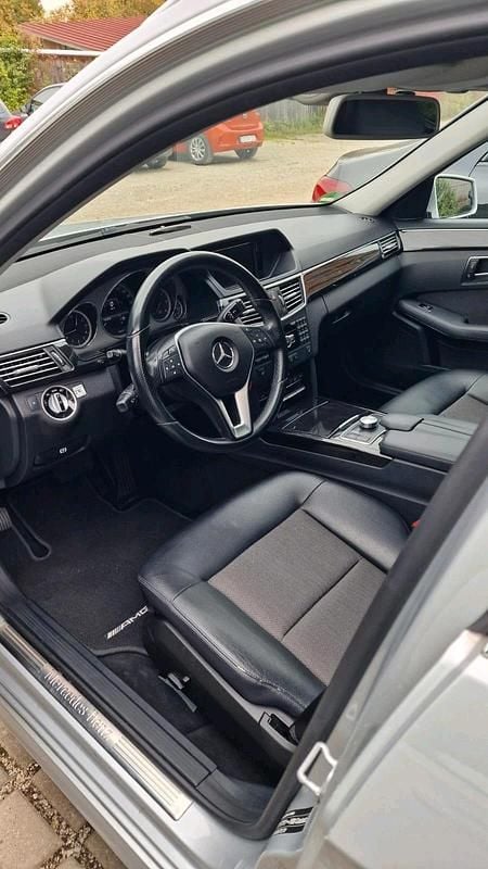 Gebraucht Mercedes E220 Avantgarde 170 PS (125 kW) 2012 Silber Kombi