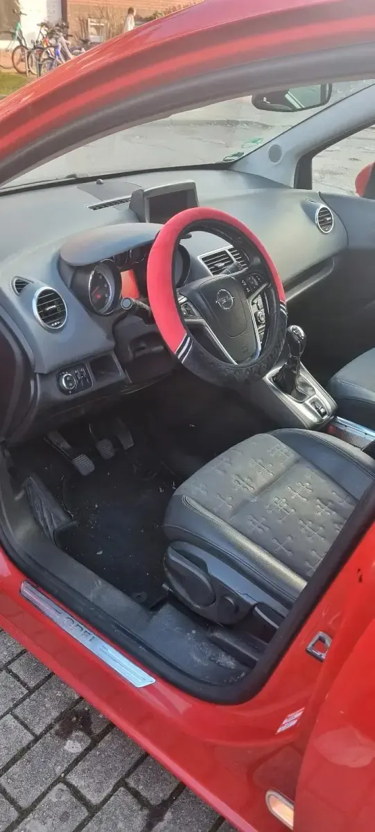 Gebraucht Opel Meriva 95 PS (69 kW) 2012 Rot Van / Kleinbus
