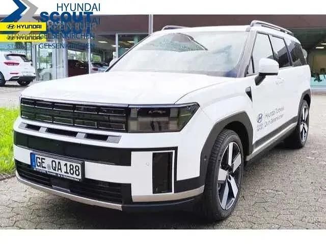 Weiß (creamy white) Gebraucht 2024 Hyundai Santa Fe Signature SUV | 52.970 € (Teuer) - Bild 1/4