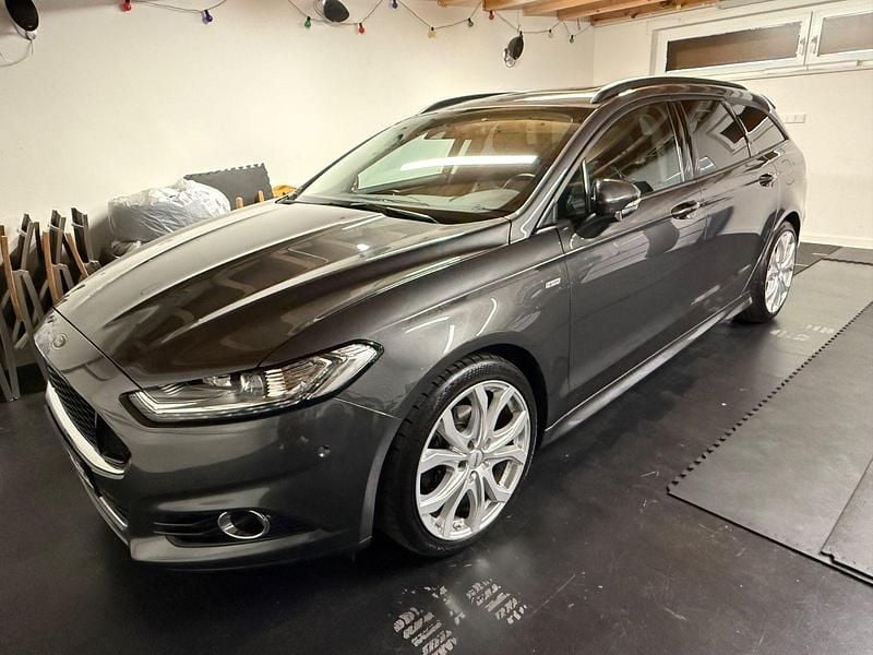 Gebraucht Ford Mondeo ST 241 PS (177 kW) 2017 Grau Kombi