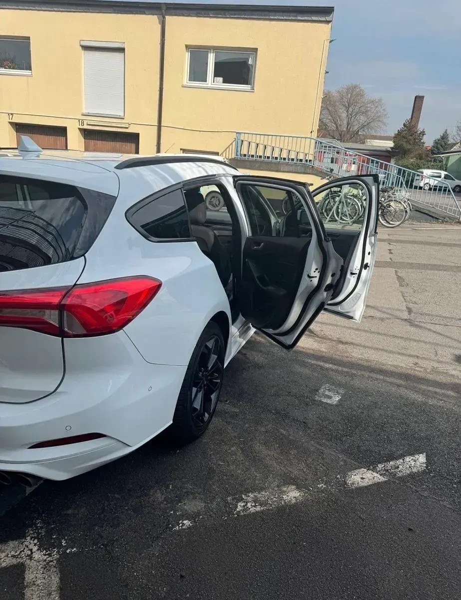 Brugt Ford Focus ST-Line 150 HK (110 kW) 2019 Hvid Stationcar