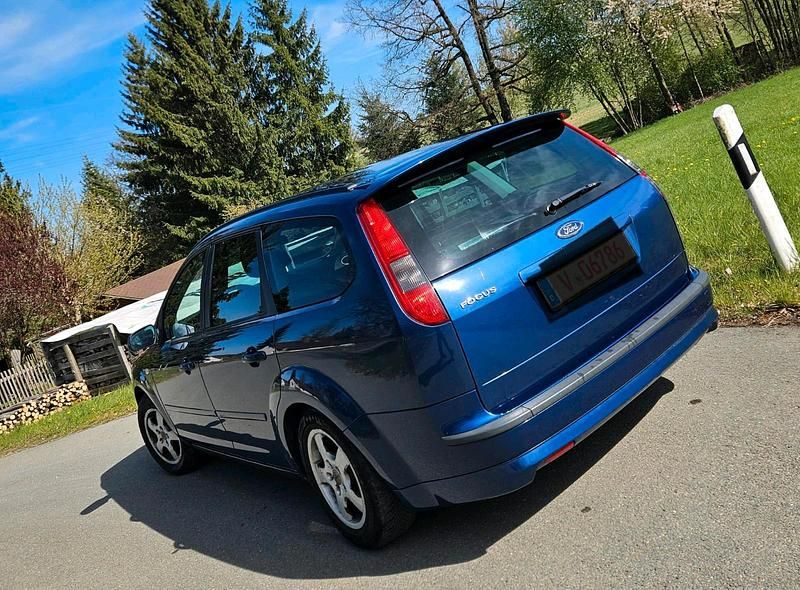 Używany Ford Focus 125 KM (91 kW) 2007 Niebieski Kombi