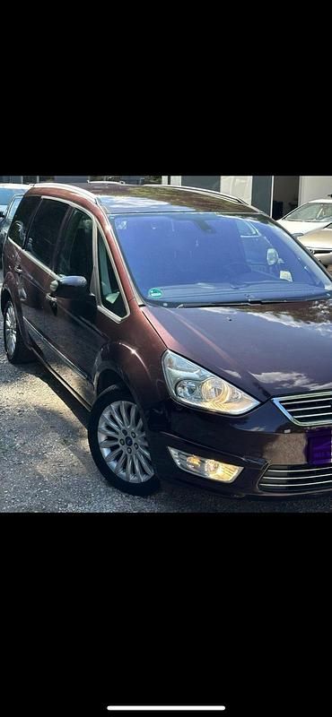 Violet Gebraucht 2011 Ford Galaxy Van / Kleinbus | 9.800 € (Teuer) - Bild 1/4