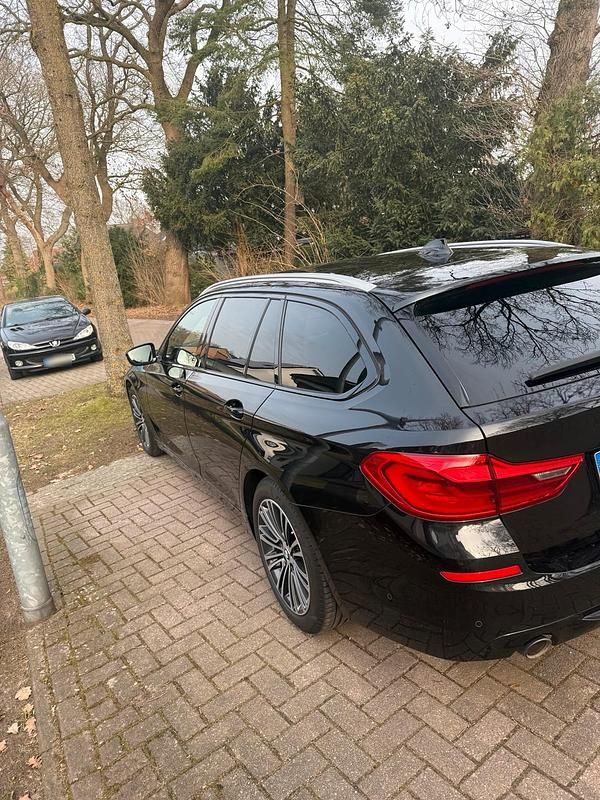 Gebraucht BMW 520 190 PS (139 kW) 2020 Schwarz Kombi