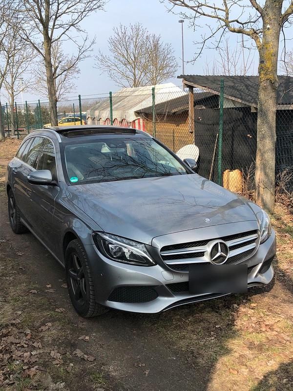 Gebraucht Mercedes C220 170 PS (125 kW) 2014 Grau Kombi