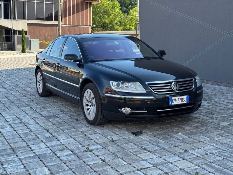 Schwarz Gebraucht 2009 VW Phaeton Limousine | 11.900 € (Etwas zu teuer) - Bild 1/4