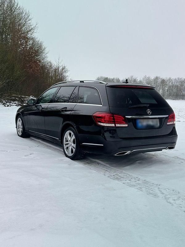 Gebraucht Mercedes E350 258 PS (189 kW) 2015 Schwarz Kombi