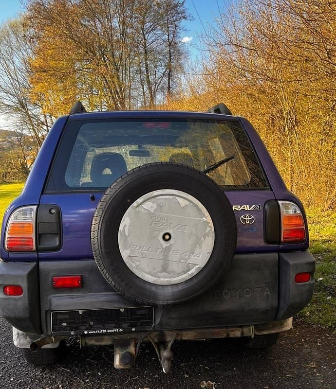 Gebraucht Toyota RAV4 126 PS (92 kW) 1998 Blau SUV