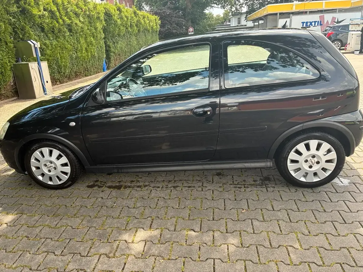 Gebraucht Opel Corsa 75 PS (55 kW) 2004 Schwarz Kleinwagen