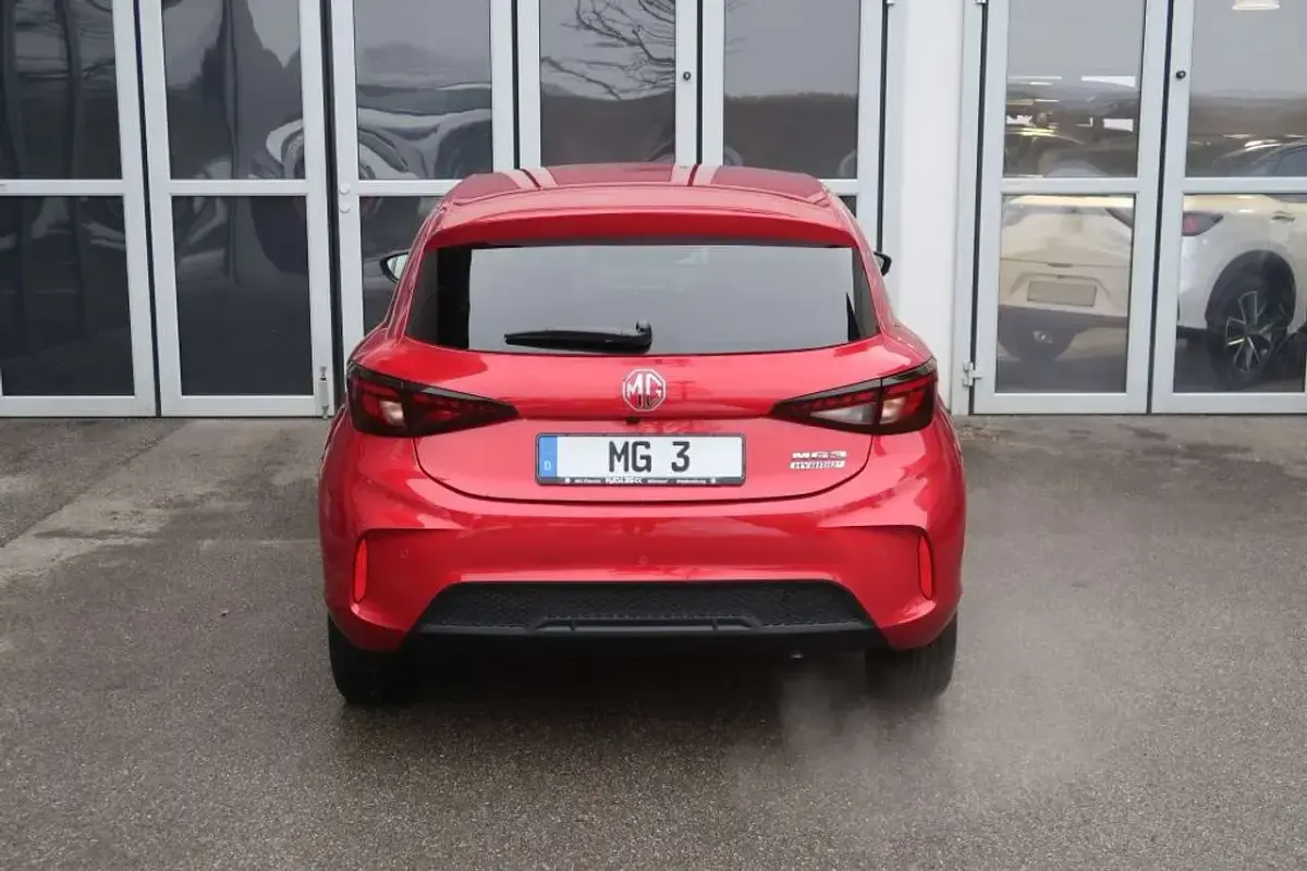 Gebraucht MG MG3 Luxury 194 PS (142 kW) 2024 Diamond red Kleinwagen