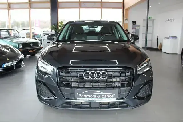 Gebraucht Audi Q2 Advanced 150 PS (110 kW) 2023 Grau SUV