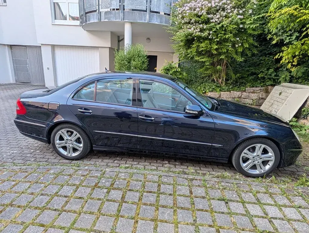 Occasion Mercedes E200 Avantgarde 184 ch (135 kW) 2007 Bleue Berline