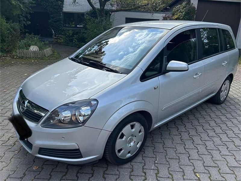 Starsilber/silver iii Gebraucht 2006 Opel Zafira Van / Kleinbus | 2.850 € (Guter Preis) - Bild 1/4
