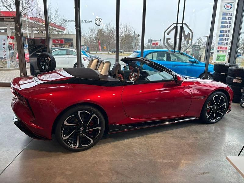 Gebraucht MG Cyberster 375 kW (510 PS) 2025 Rot Cabrio