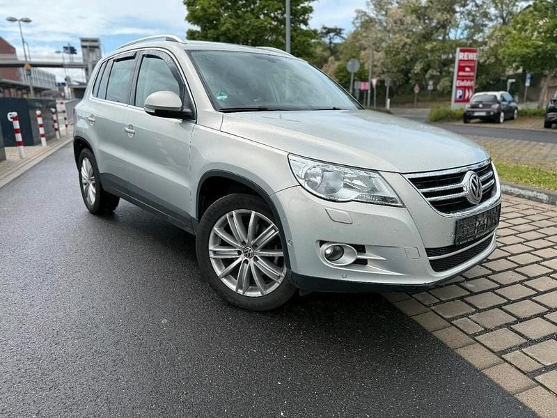 Beige Gebraucht 2011 VW Tiguan SUV | 7.500 € (Guter Preis) - Bild 1/4