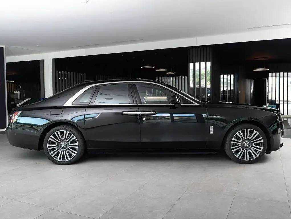 Gebraucht Rolls Royce Ghost 571 PS (419 kW) 2022 Limousine