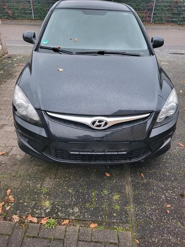 Gebraucht 2010 Hyundai i30 Limousine | 2.600 € (Guter Preis) - Bild 1/4