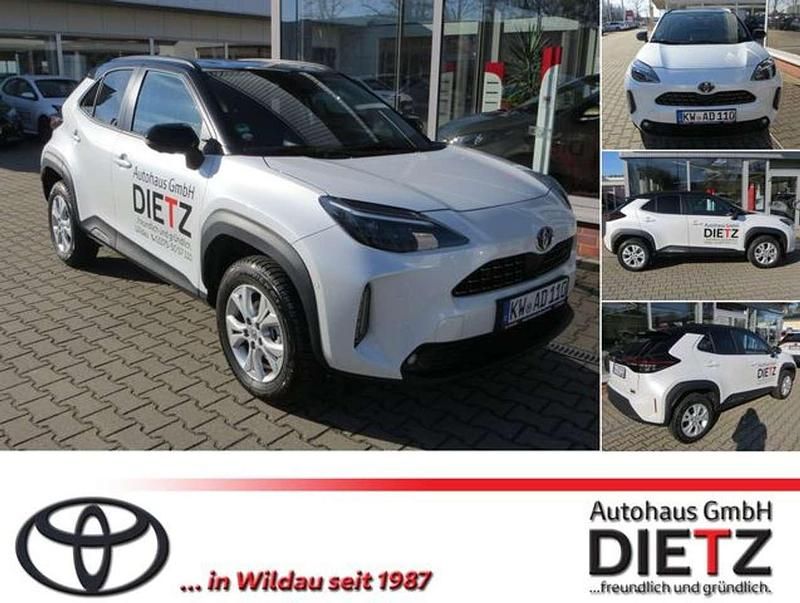 Platinum white pearl mc. (089) Gebraucht 2024 Toyota Yaris Cross Plus SUV | 35.200 € - Bild 1/4