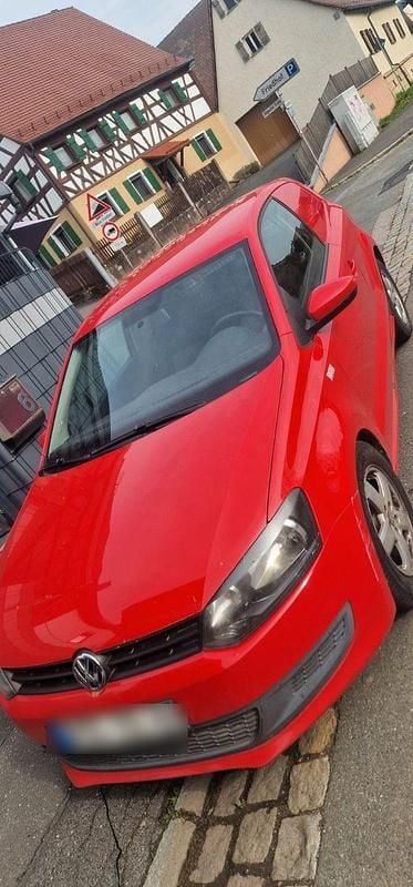 Gebraucht VW Polo 75 PS (55 kW) 2011 Rot Kleinwagen
