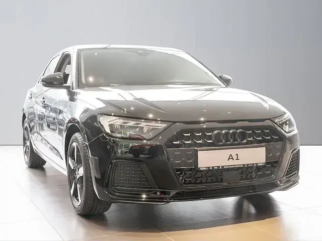Gebraucht Audi A1 Sportback Advanced Plus 95 PS (69 kW) 2026 Mythosschwarz metallic Kleinwagen
