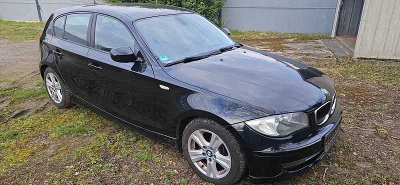 Gebraucht BMW 118 150 PS (110 kW) 2010 Schwarz Kleinwagen