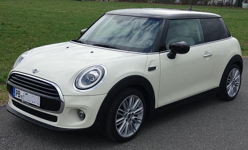 Second-hand Mini Cooper 136 CP (100 kW) 2019 Alb Hatchback