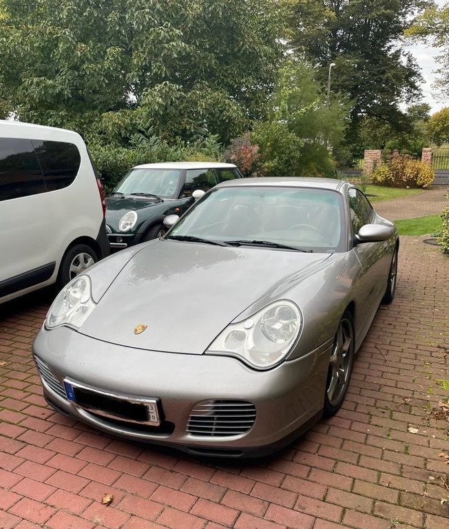Silber Gebraucht 2005 Porsche 911 Carrera Coupé | 57.950 € (Fairer Preis) - Bild 1/4