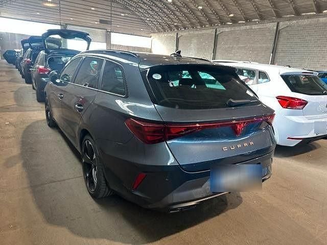 Usata Cupra Leon 150 CV (110 kW) 2025 Grigio Berlina