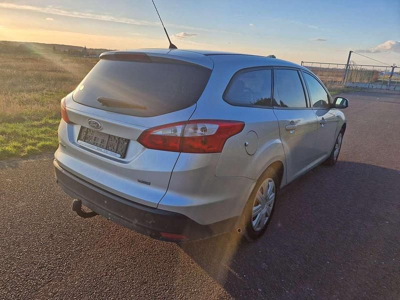 Usata Ford Focus 116 CV (85 kW) 2013 Argento Station wagon