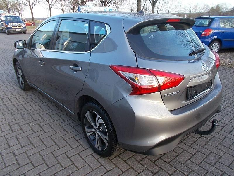 Gebraucht Nissan Pulsar Acenta 116 PS (85 kW) 2018 Grau Kleinwagen