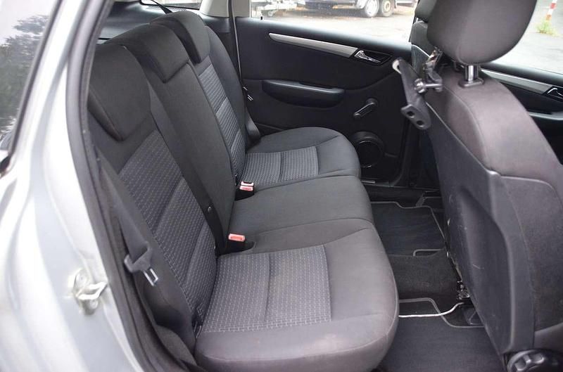 Gebraucht Mercedes B180 109 PS (80 kW) 2008 Polarsilber  metalliclack Van / Kleinbus