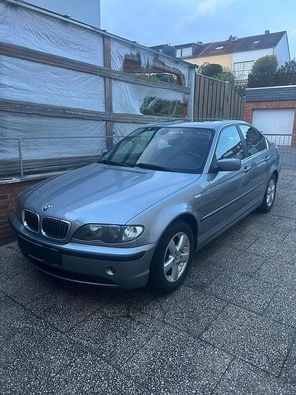 Gebraucht BMW 318 143 PS (105 kW) 2004 Grau Limousine
