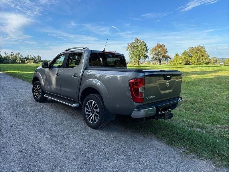 Silber Gebraucht 2017 Nissan Navara Abholung | 22.500 € (Fairer Preis) - Bild 1/4