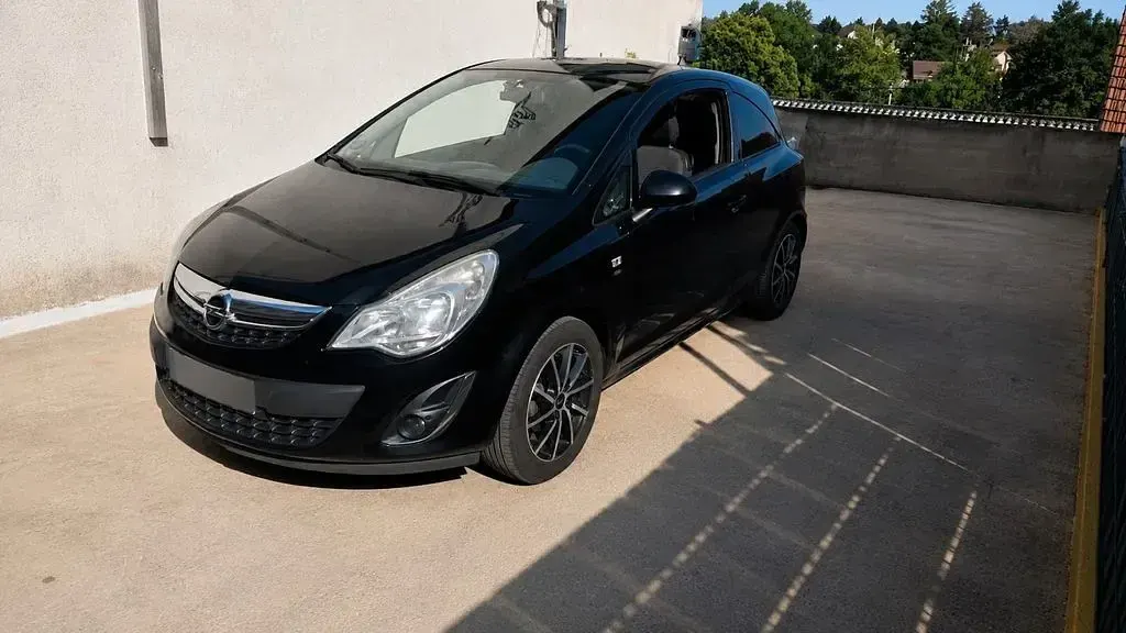 Gebraucht Opel Corsa 87 PS (63 kW) 2012 Schwarz Kleinwagen