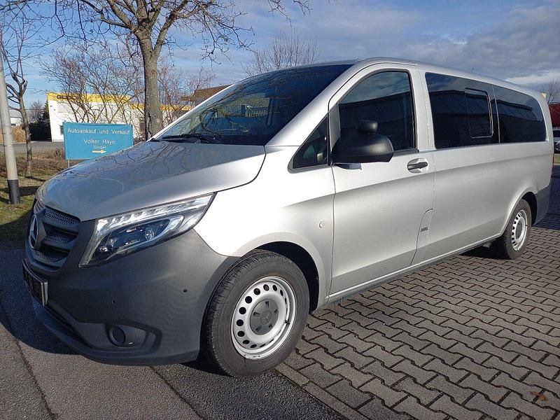Gebraucht Mercedes Vito 163 PS (119 kW) 2020 Silber Van