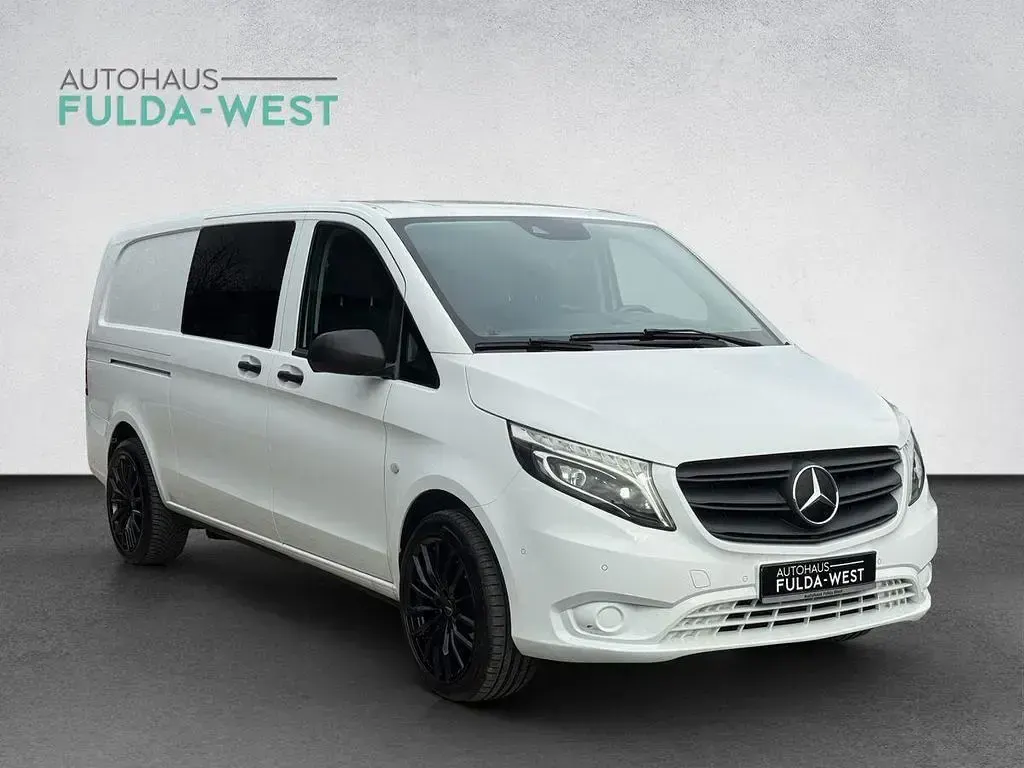 Gebraucht Mercedes Vito 239 PS (175 kW) 2021 Weiß Van