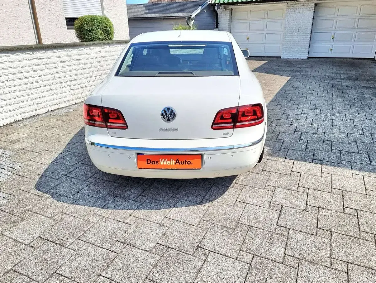 Gebraucht VW Phaeton 280 PS (205 kW) 2014 Weiß Limousine